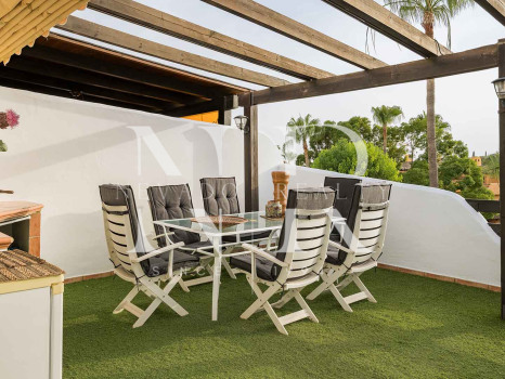 Maison mitoyenne dans la résidence La Meridiana avec vue sur La Concha, Marbella, à vendre