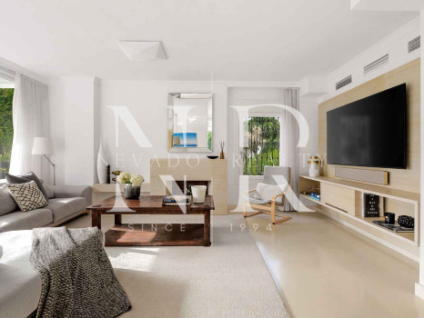 Maison mitoyenne dans la résidence La Meridiana avec vue sur La Concha, Marbella, à vendre