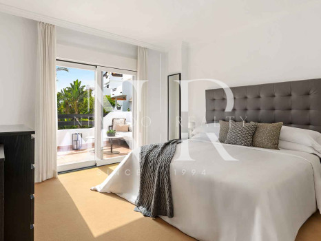 Maison mitoyenne dans la résidence La Meridiana avec vue sur La Concha, Marbella, à vendre