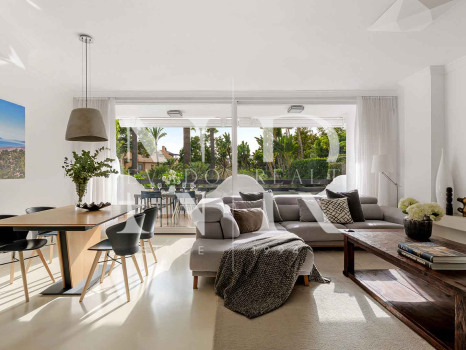 Maison mitoyenne dans la résidence La Meridiana avec vue sur La Concha, Marbella, à vendre