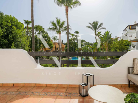 Maison mitoyenne dans la résidence La Meridiana avec vue sur La Concha, Marbella, à vendre