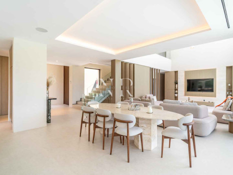 Villa for sale in Los Monteros Playa, Marbella