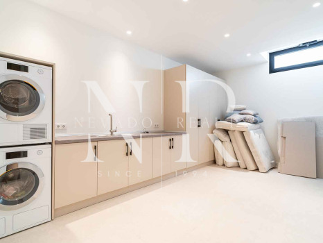 Villa for sale in Los Monteros Playa, Marbella