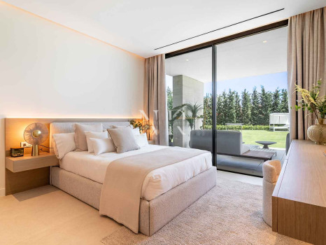 Villa for sale in Los Monteros Playa, Marbella