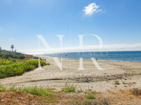 Villa for sale in Los Monteros Playa, Marbella