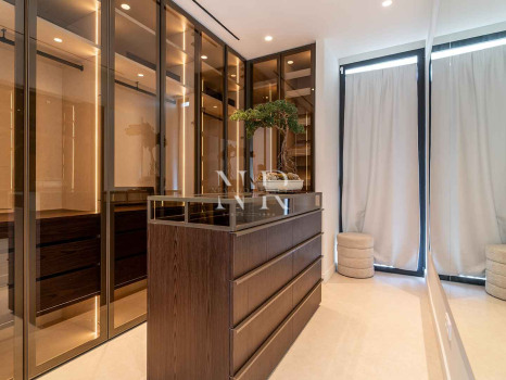 Villa for sale in Los Monteros Playa, Marbella