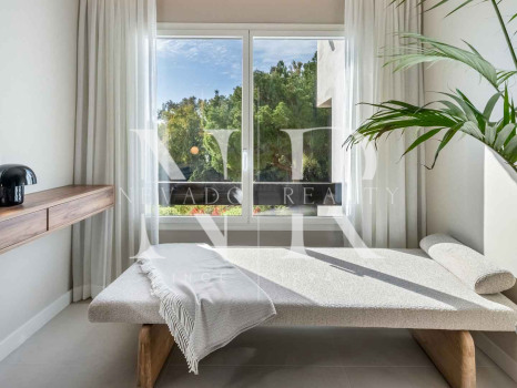 Apartamento con vistas a La Quinta Golf & Country Club, Benahavís, en venta