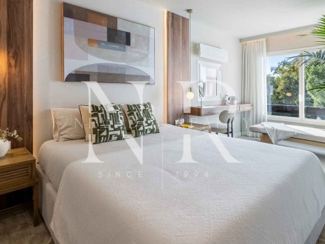 Apartamento con vistas a La Quinta Golf & Country Club, Benahavís, en venta
