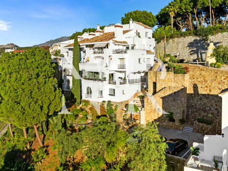 Apartamento con vistas a La Quinta Golf & Country Club, Benahavís, en venta