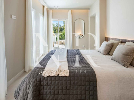 Apartamento con vistas a La Quinta Golf & Country Club, Benahavís, en venta