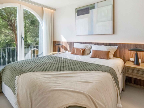 Apartment with views of La Quinta Golf & Country Club, Benahavís, for sale