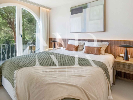 Apartamento con vistas a La Quinta Golf & Country Club, Benahavís, en venta