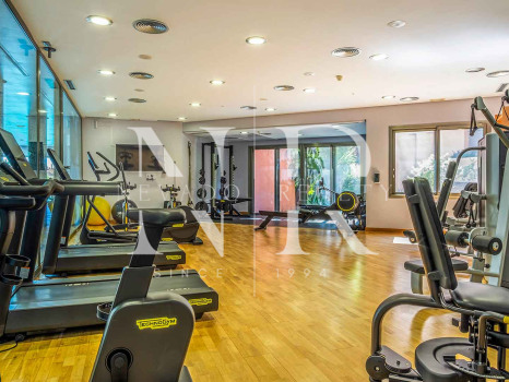 Apartamento con vistas al mar en Mansion Club, Marbella en venta