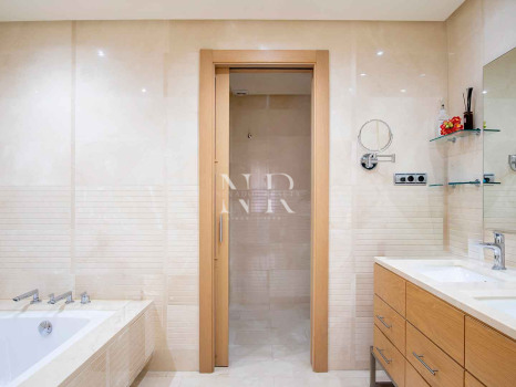Appartement avec vue sur la mer à vendre à Mansion Club, Marbella