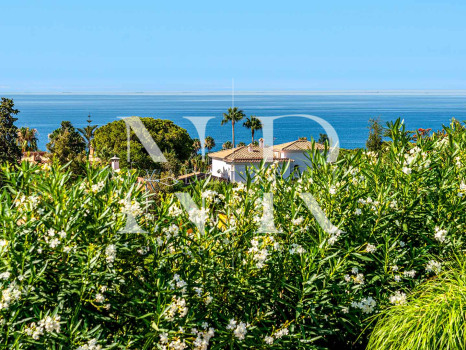 Villa con vistas al mar en El Rosario, Marbella en venta