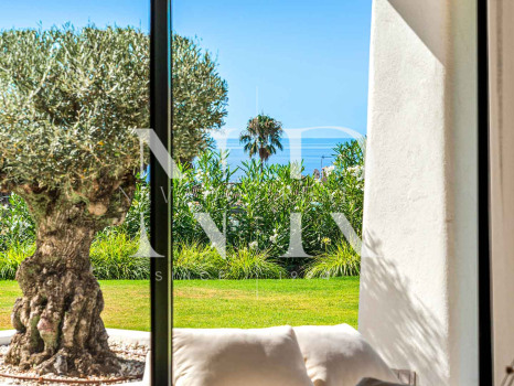 Villa con vistas al mar en El Rosario, Marbella en venta
