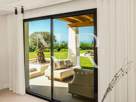 Villa con vistas al mar en El Rosario, Marbella en venta