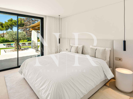 Villa con vistas al mar en El Rosario, Marbella en venta