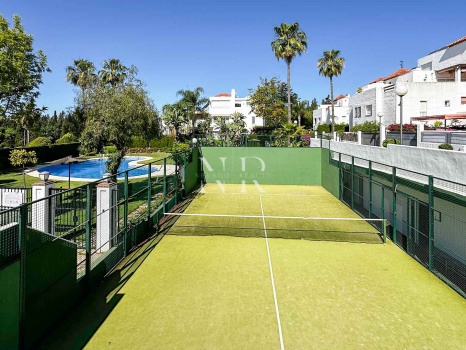 Maison mitoyenne à vendre à Arroyo de las Piedras, Golden Mile, Marbella