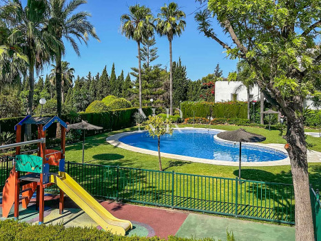 Maison mitoyenne à vendre à Arroyo de las Piedras, Golden Mile, Marbella