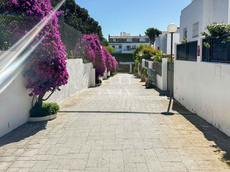 Maison mitoyenne à vendre à Arroyo de las Piedras, Golden Mile, Marbella