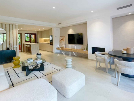 Fully refurbished semi-detached house available for long-term let in the Monte Marbella Club residential complex