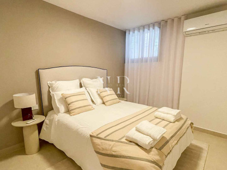 Fully refurbished semi-detached house available for long-term let in the Monte Marbella Club residential complex