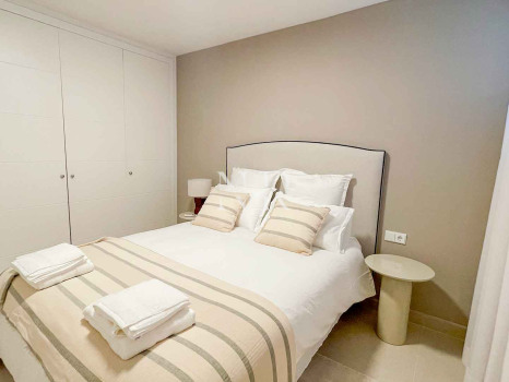 Fully refurbished semi-detached house available for long-term let in the Monte Marbella Club residential complex