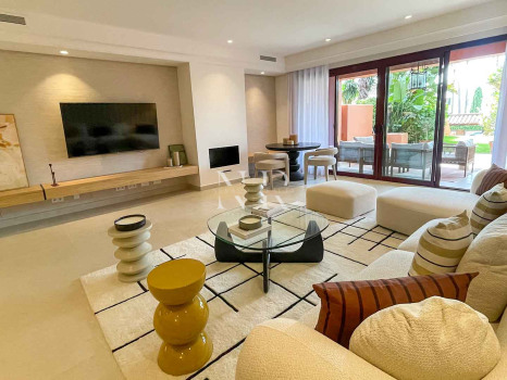 Fully refurbished semi-detached house available for long-term let in the Monte Marbella Club residential complex
