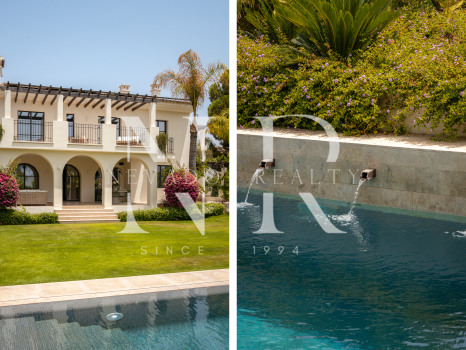 Beach side Villa in San Pedro de Alcántara for Sale