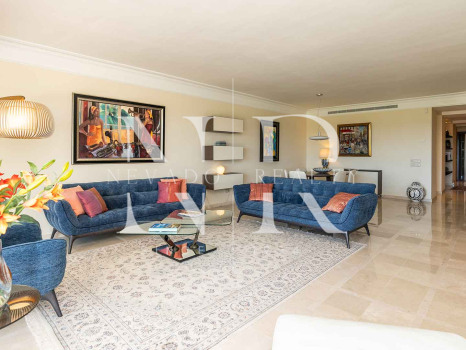 Apartment with sea views in Costalita del Mar, Estepona, for sale
