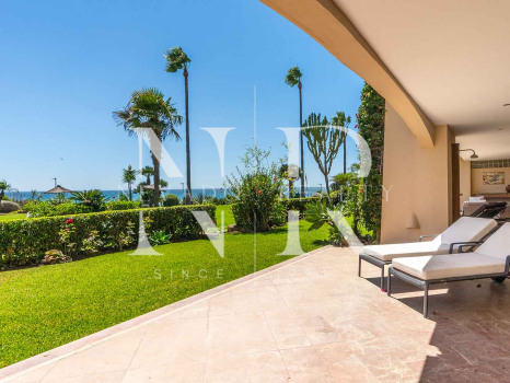 Apartment with sea views in Costalita del Mar, Estepona, for sale
