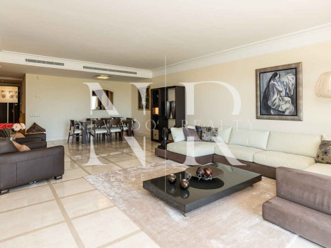 Apartment with sea views in Costalita del Mar, Estepona, for sale