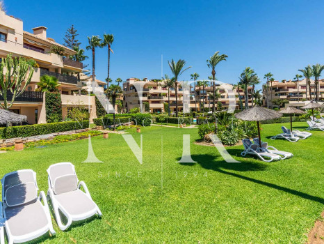 Apartment with sea views in Costalita del Mar, Estepona, for sale