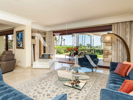 Apartment with sea views in Costalita del Mar, Estepona, for sale