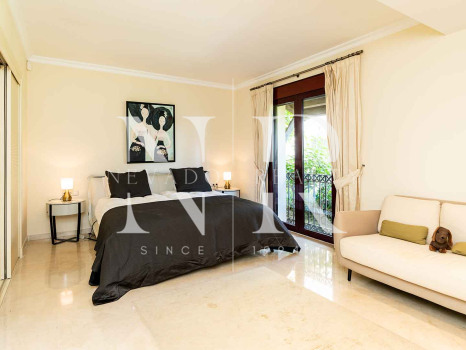 Apartment with sea views in Costalita del Mar, Estepona, for sale