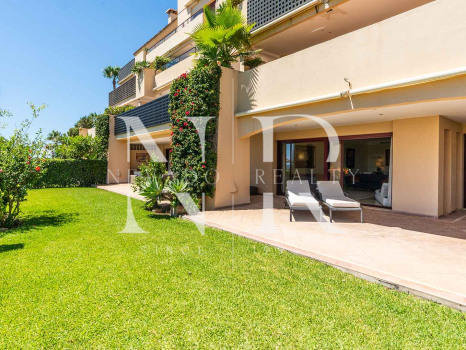 Apartment with sea views in Costalita del Mar, Estepona, for sale