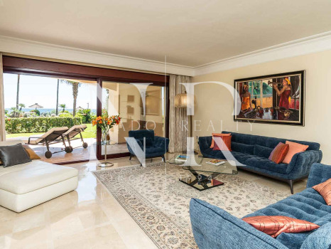 Apartment with sea views in Costalita del Mar, Estepona, for sale
