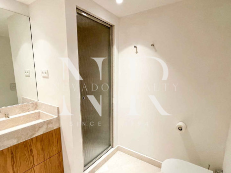 Apartamento en Gran Marbella completamente reformado en alquiler de corta temporada.