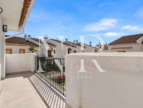 Townhouse in El Campanario, Estepona for sale