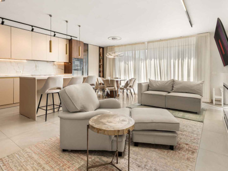 Adosada en El Campanario, Estepona en venta