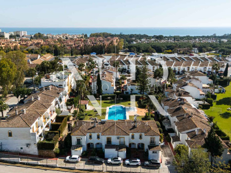Townhouse in El Campanario, Estepona for sale
