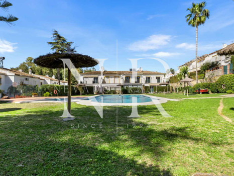 Townhouse in El Campanario, Estepona for sale