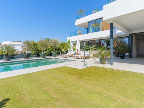 Villa for Sale in Marbesa, Marbella