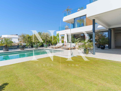 Villa en venta en Marbesa, Marbella