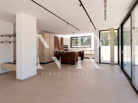 Villa neuve, côté plage à Cortijo Blanco, San Pedro, à vendre