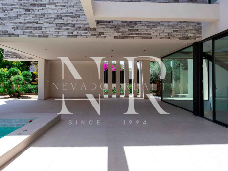 Villa neuve, côté plage à Cortijo Blanco, San Pedro, à vendre