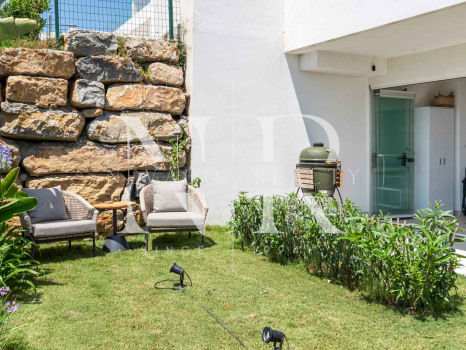 Apartment in Mirador del Golf, Estepona, for sale