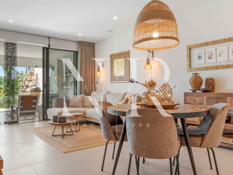 Apartment in Mirador del Golf, Estepona, for sale