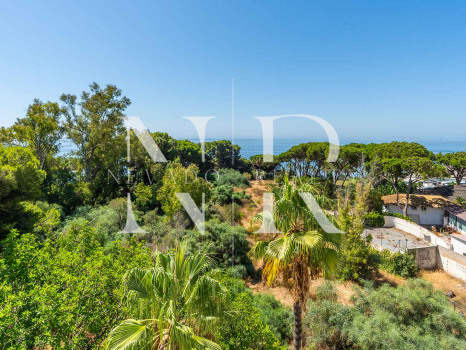 Beachfront apartment with sea views in Jardin Mediterraneo
